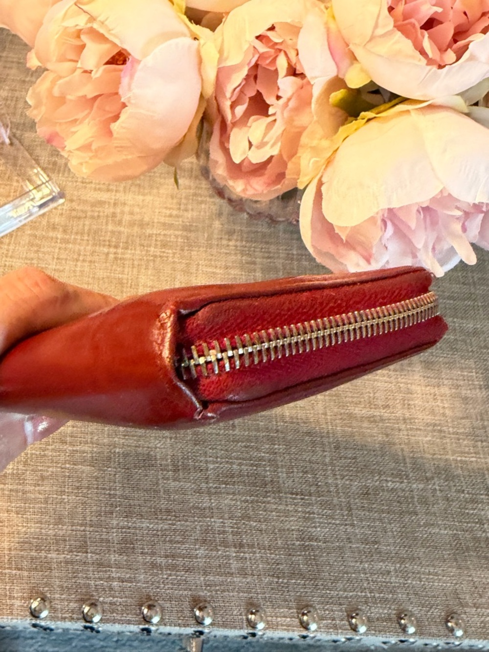 Yves Saint Laurent Red Leather Zip around Long Wallet with Stitched YSL - Picture 5 of 11